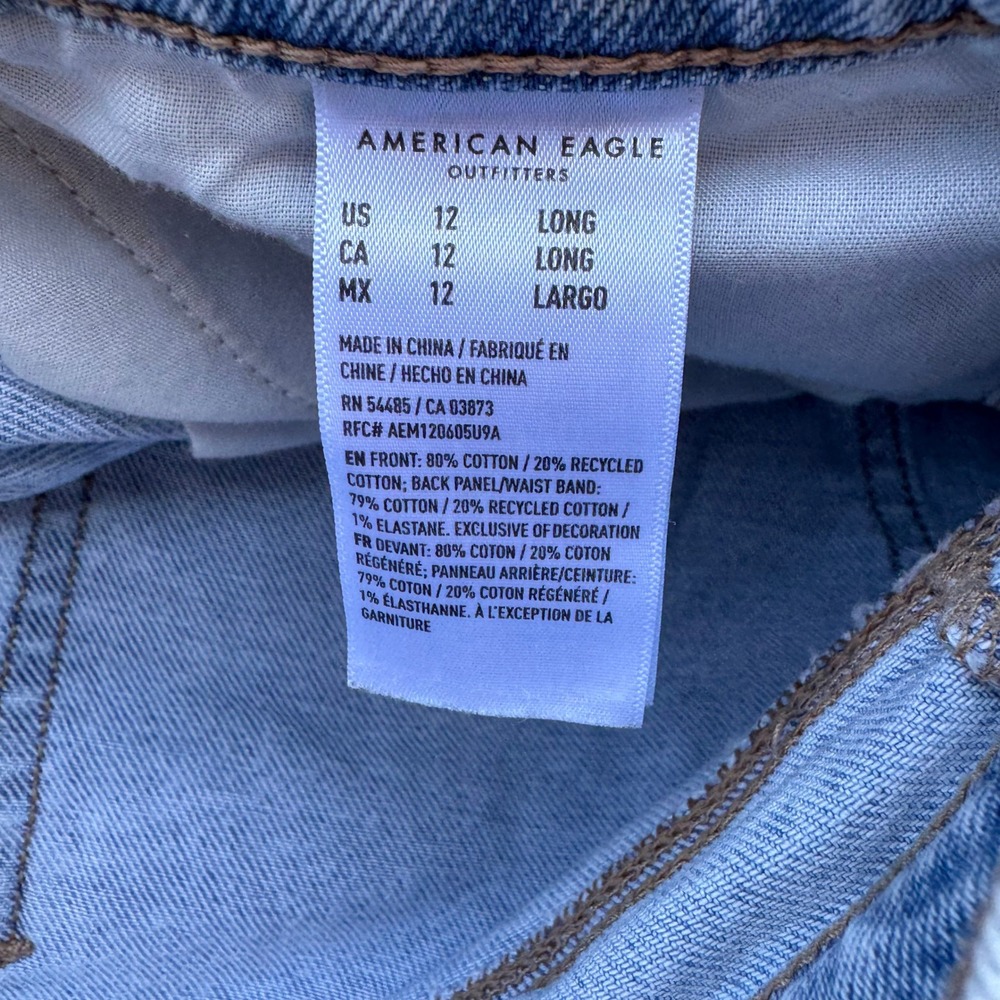 American Eagle Stovepipe Distressed Straight Leg Jeans Light Wash Size 14 - Picture 12 of 12